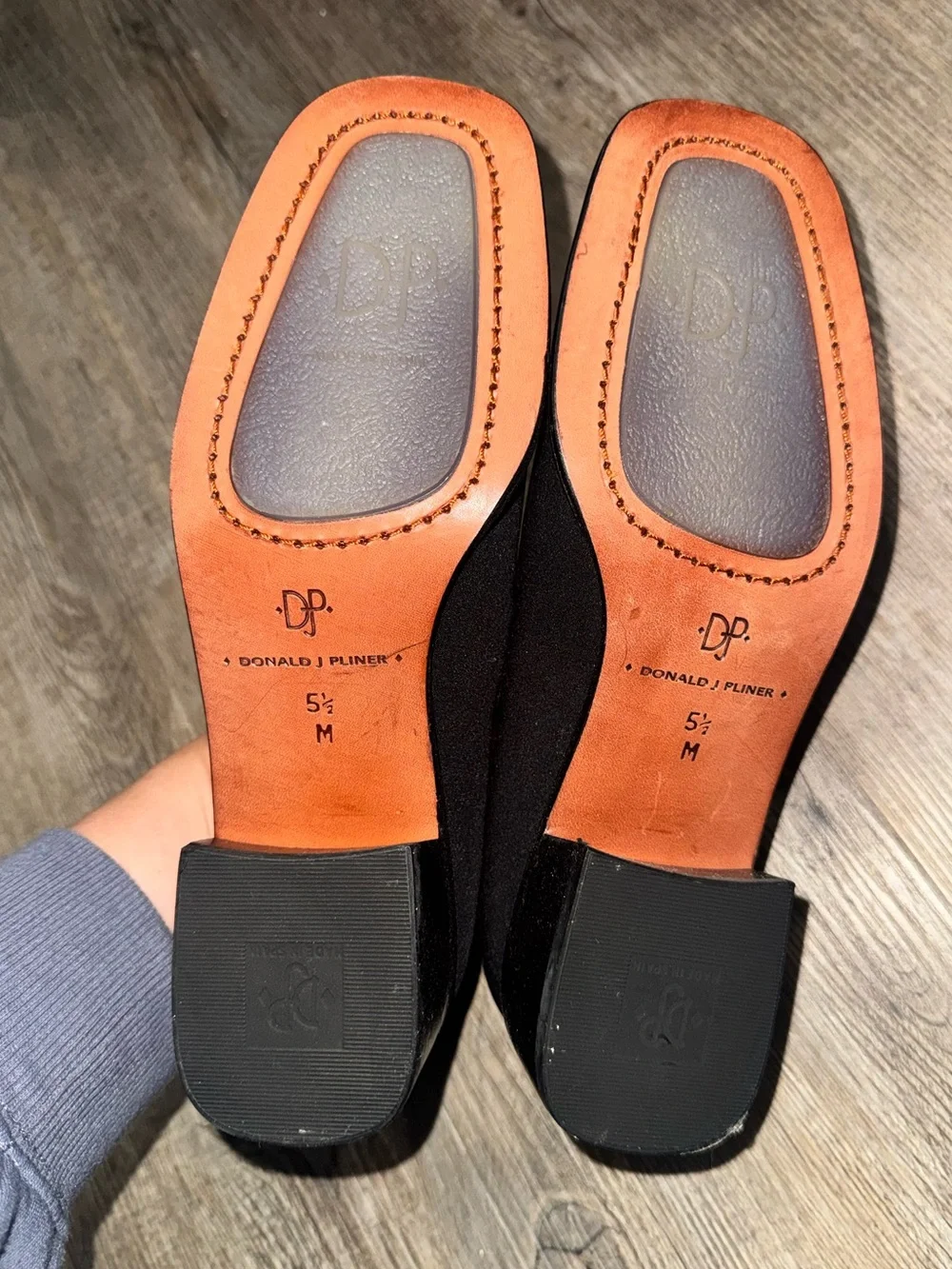 Donald J. Pliner Black Minimalist Slip-On Loafers Shooties Women's Size 5.5